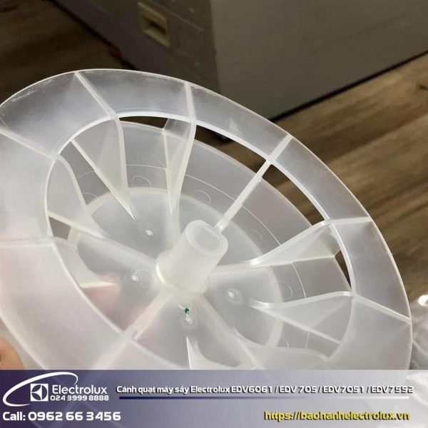 Cánh quạt máy sấy Electrolux EDV705/ EDV7051/ EDV7552