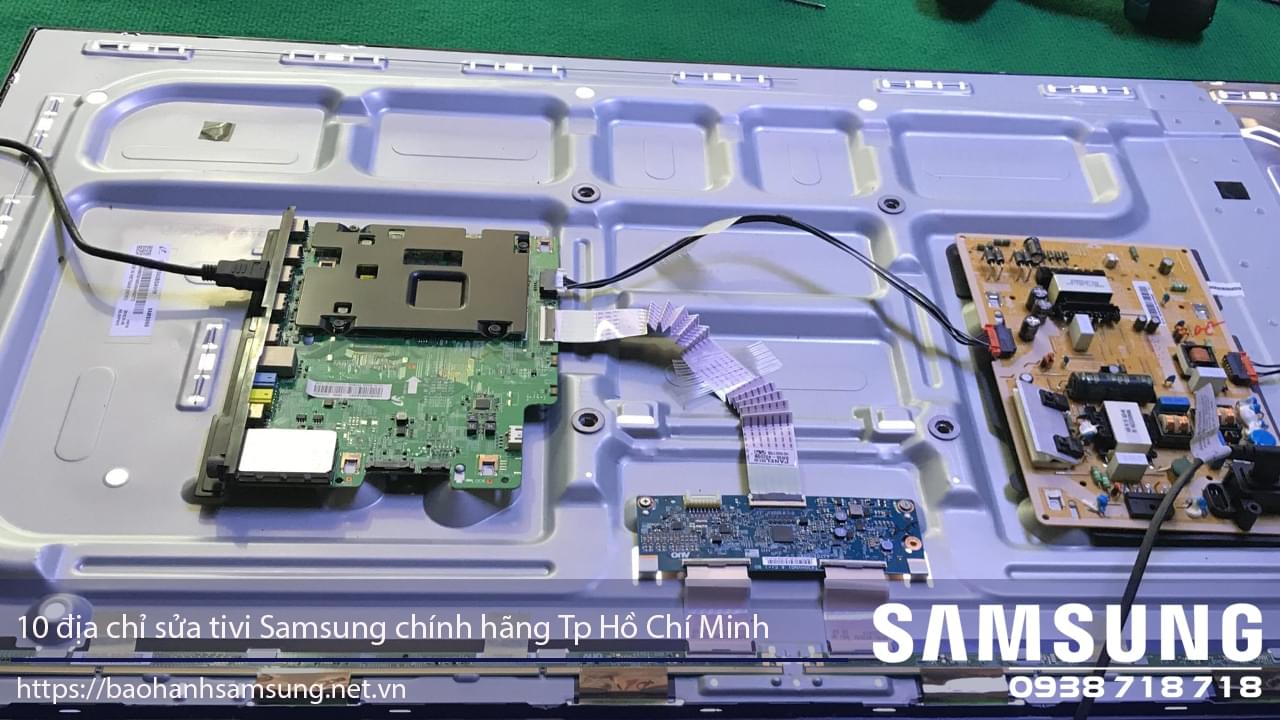 - Detailed internal components of a Samsung TV motherboard and circuit boards for repair and warranty services in Vietnam.