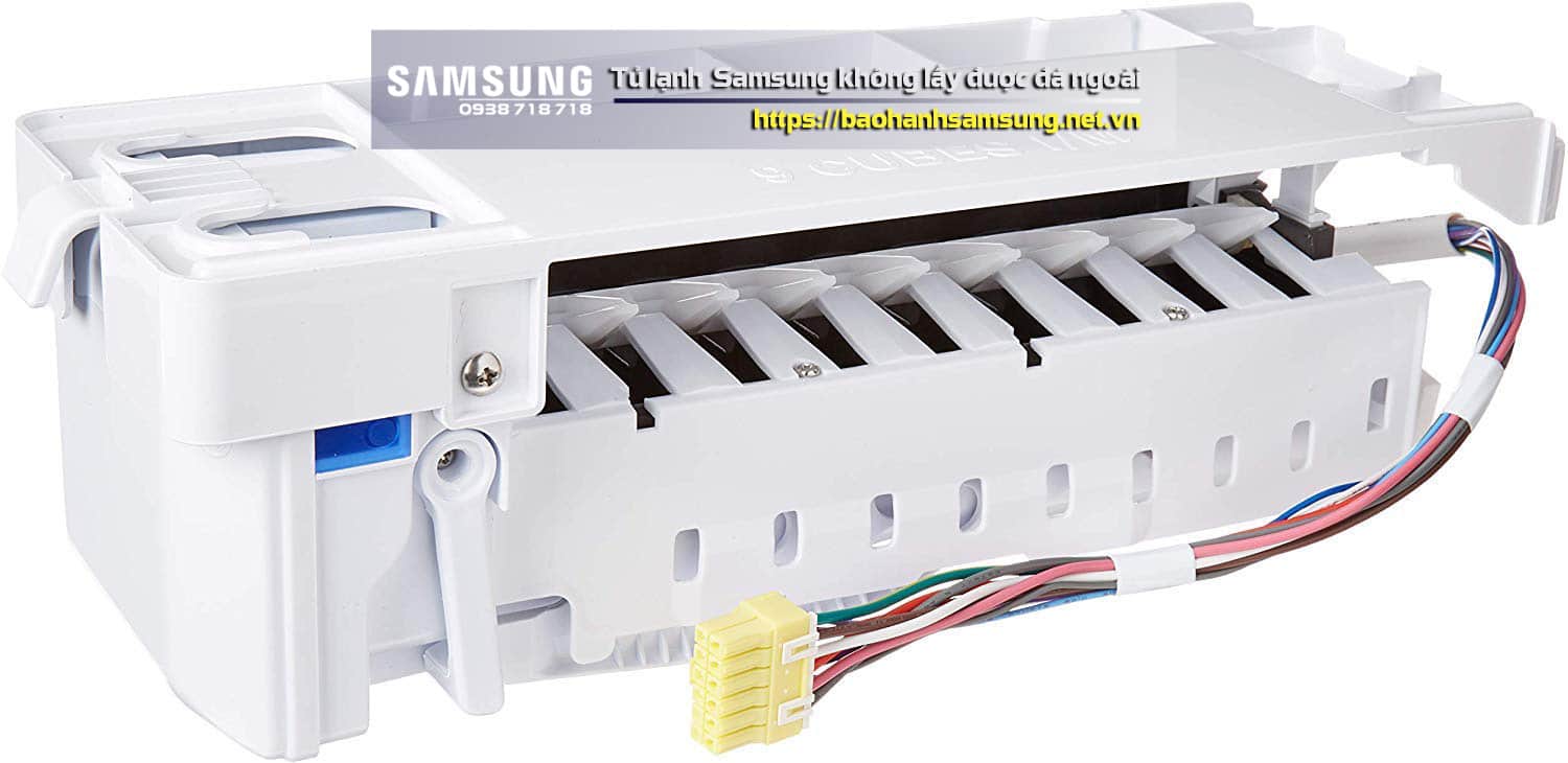 Linh kiện tủ lạnh Samsung hiện đại, có màn hình hiển thị nhiệt độ kỹ thuật số và chức năng điều khiển dễ dàng, phù hợp sửa chữa điện lạnh Nguyễn Dương.