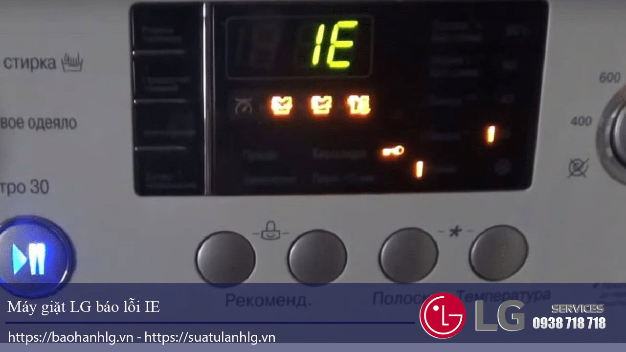 Error code IE LG washing machine display showing malfunction alert for repair or service.