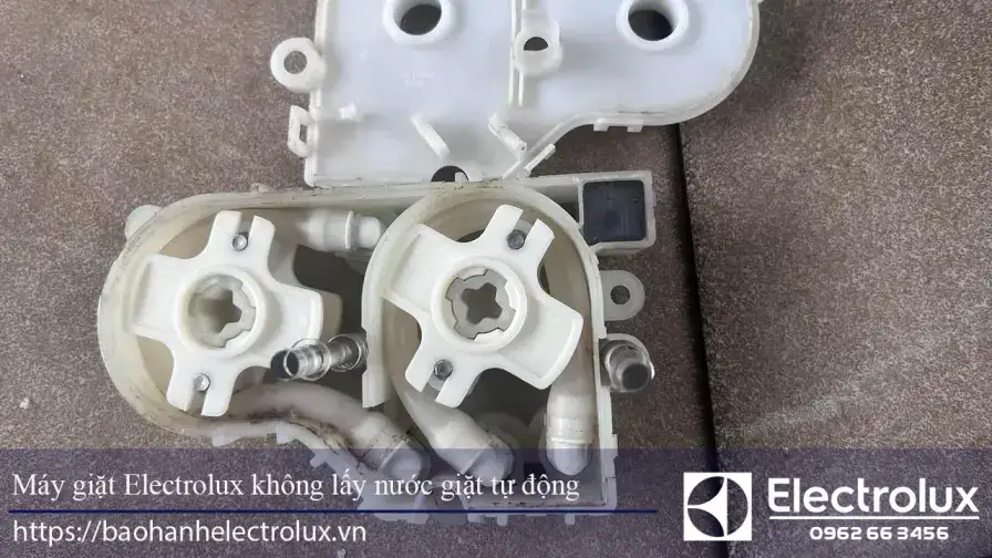 Máy giặt Electrolux không lấy nước giặt tự động