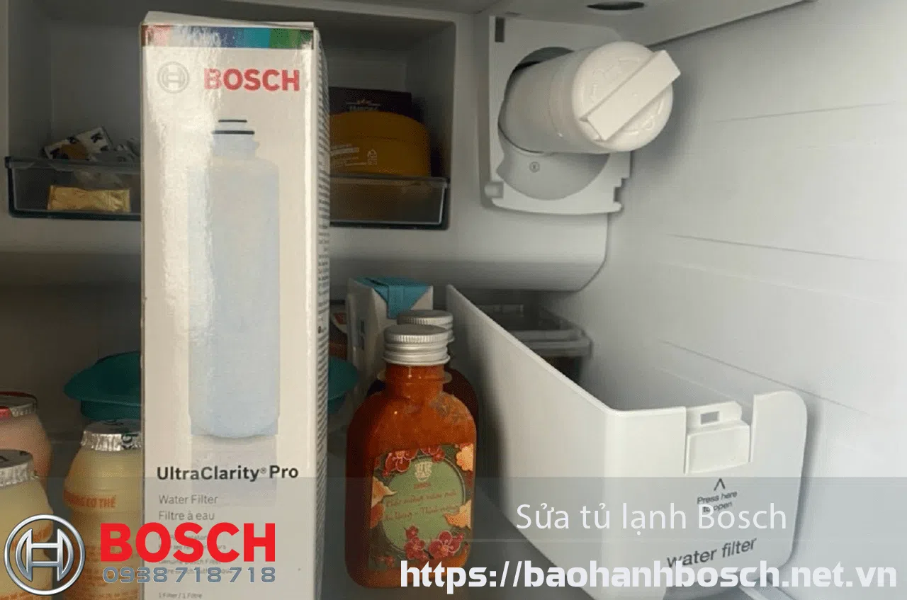 Thay lõi lọc tủ lạnh Bosch